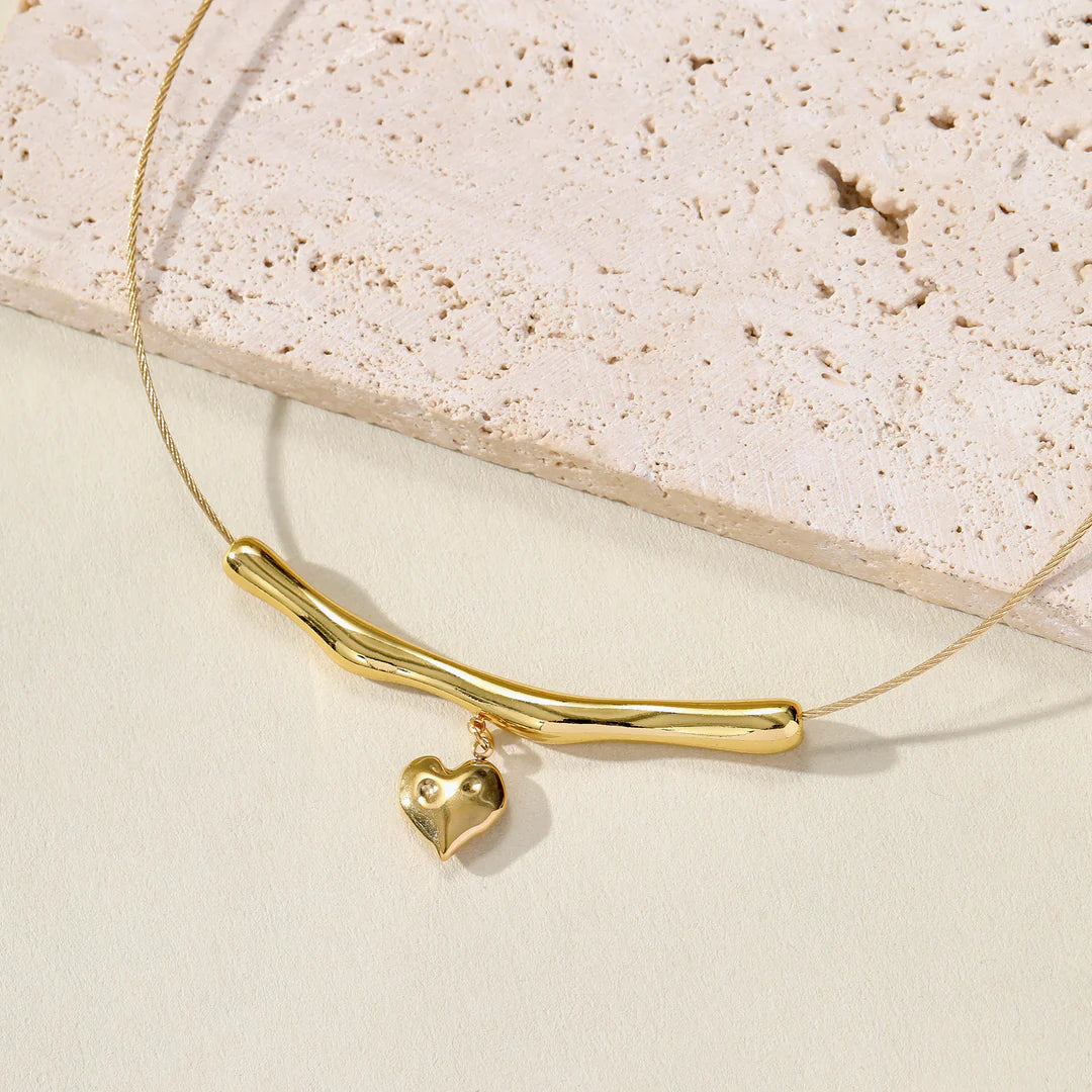 Étoile Heart Necklet