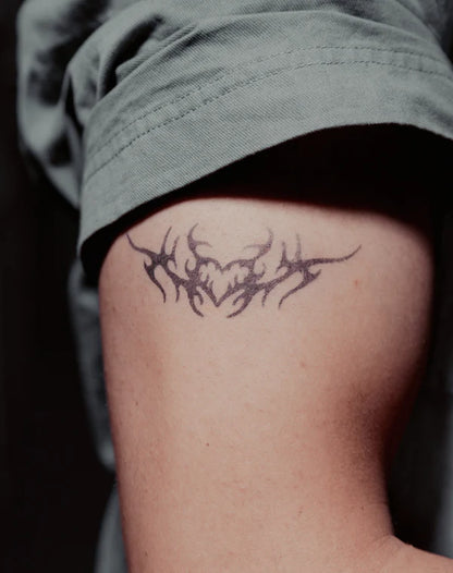 SPARKING HEART (Temporary tattoo)